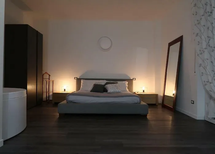 Romeo&juliet's Nest In Apartment Verona