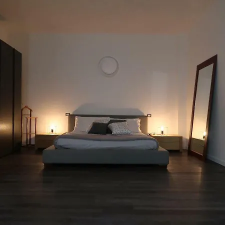 Romeo&juliet's Nest In Apartment Verona